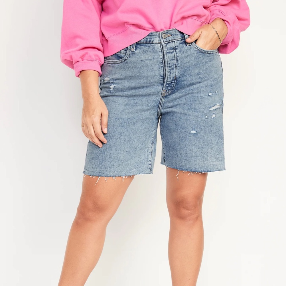OLD NAVY Extra High-Waisted Button-Fly Sky-Hi‎ Straight Cut-Off Jean Shorts